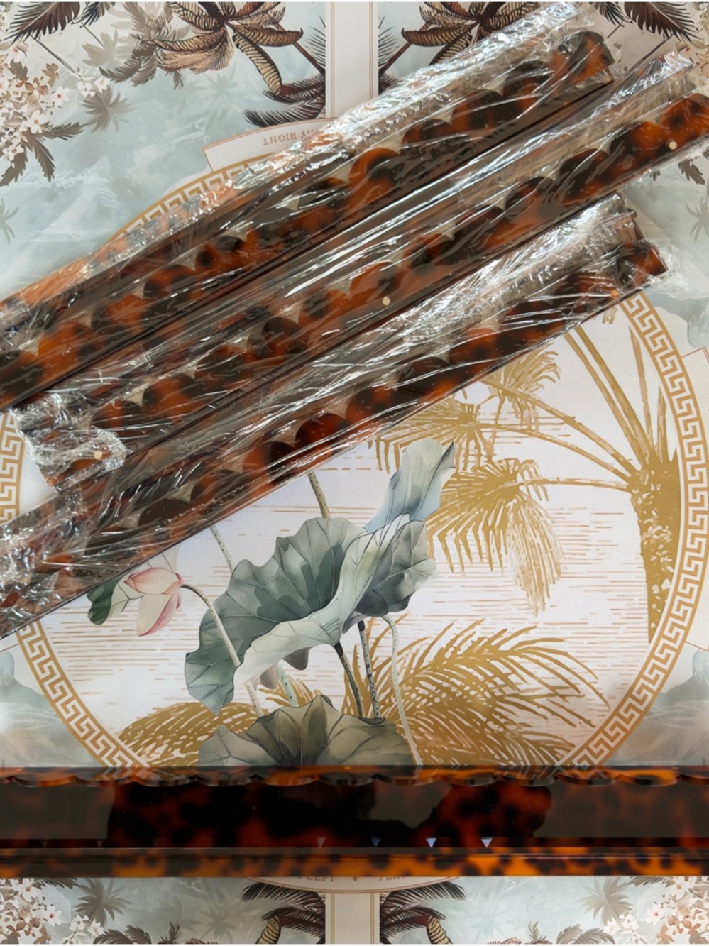 Scalloped Tortoiseshell Acrylic Mahjong Racks 20” New/No Brand